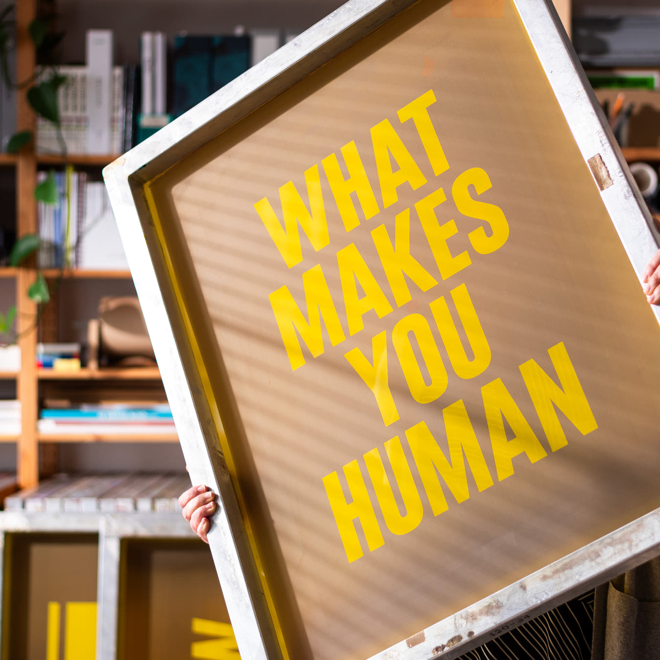What makes you human (Neon)